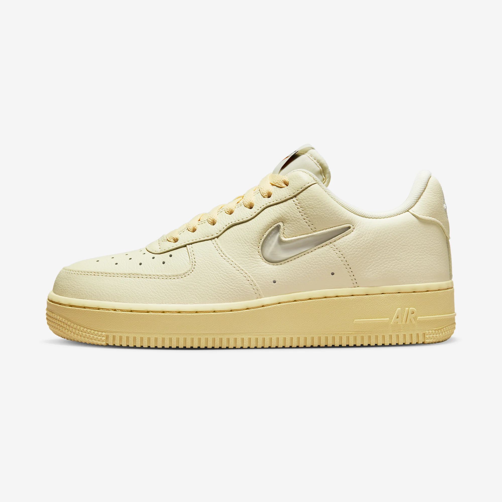 Nike Air Force 1 ’07 LX "Coconut Milk" Coconut Milk/Lemon Wash/Pale Vanilla/Light Bone