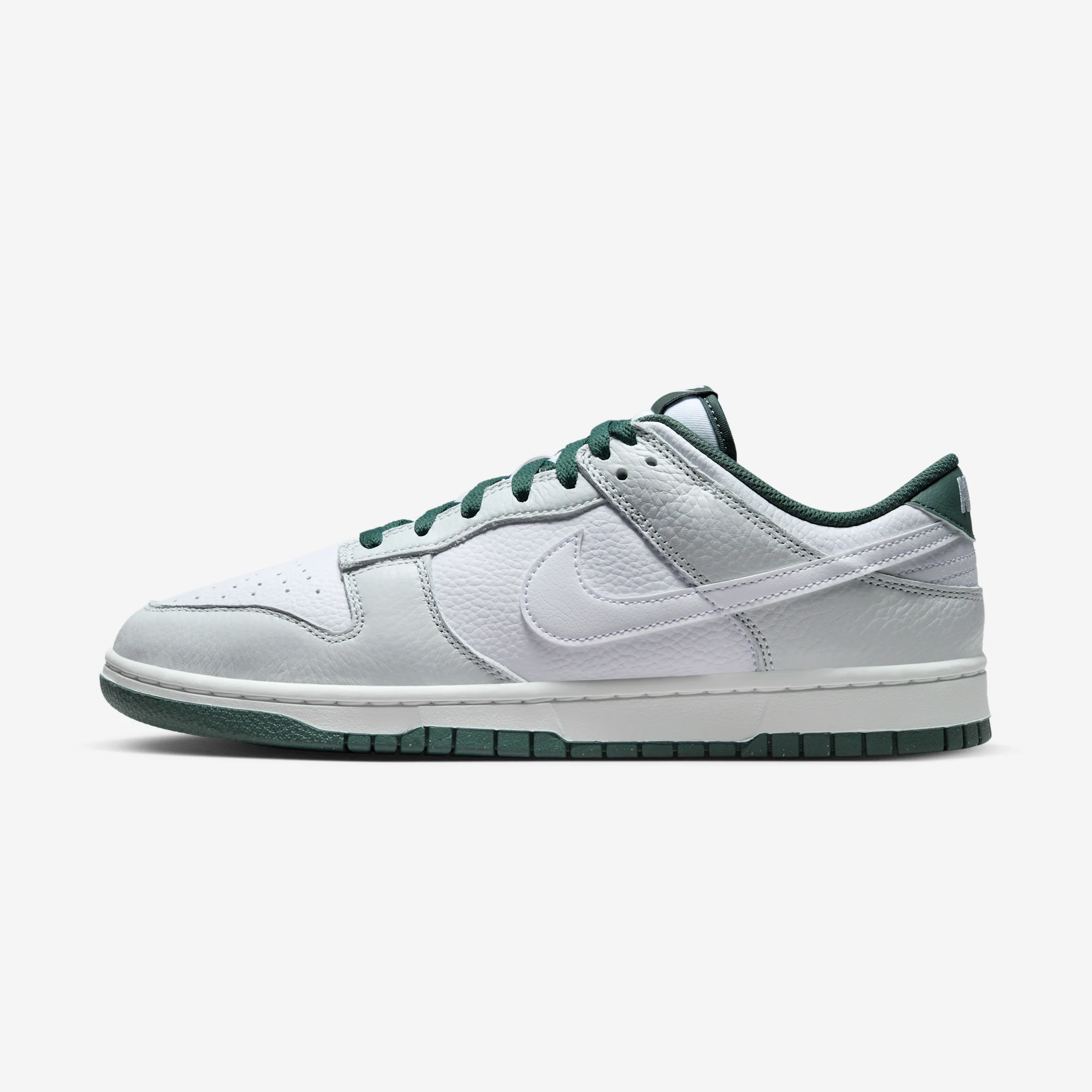 Nike Dunk Low SE "Photon Dust / Vintage Green" 2024 Photon Dust/White/Vintage Green/Summit White/Cosmic Clay