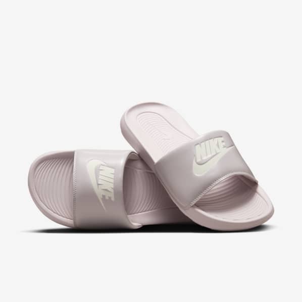 claquette nike rose femme