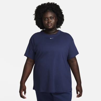 does nike plus size run small