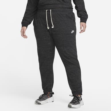 does nike plus size run small