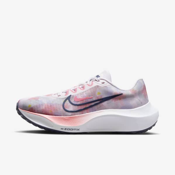 lightweight trainers nike