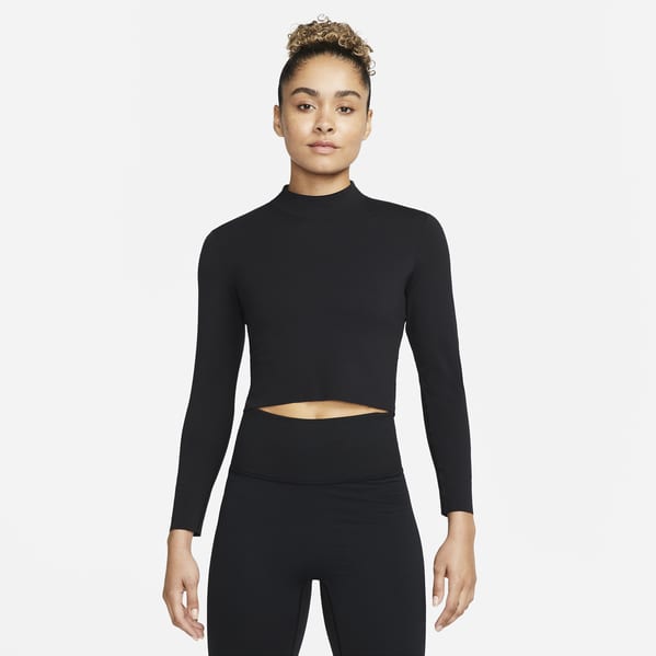 energetic cropped jogger set nike