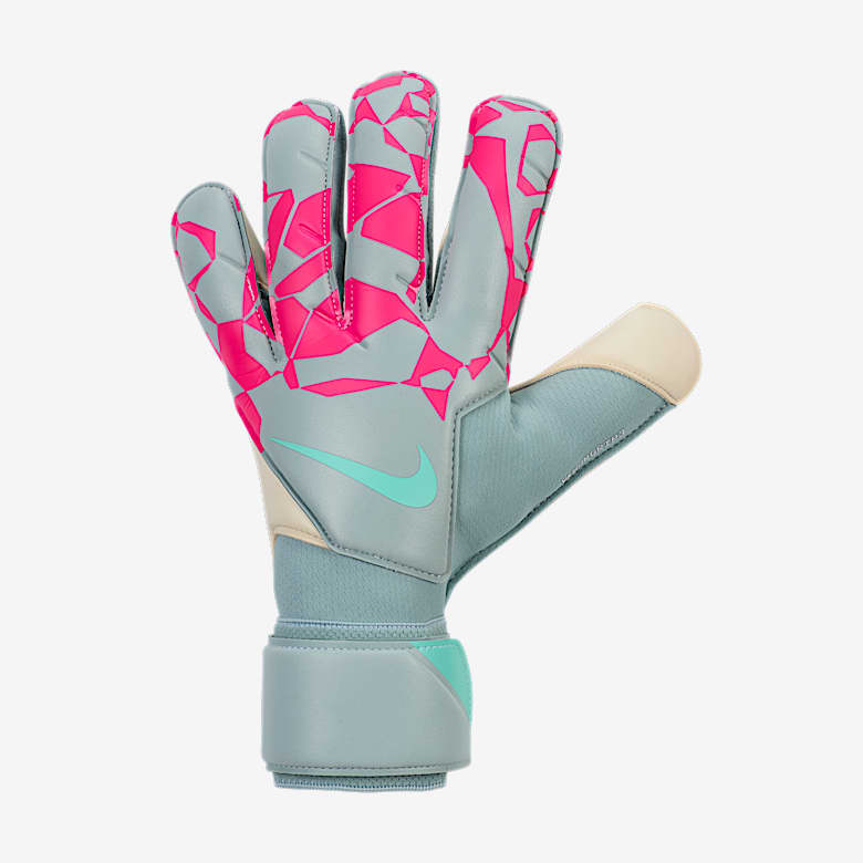 Nike Soccer. Nike.com