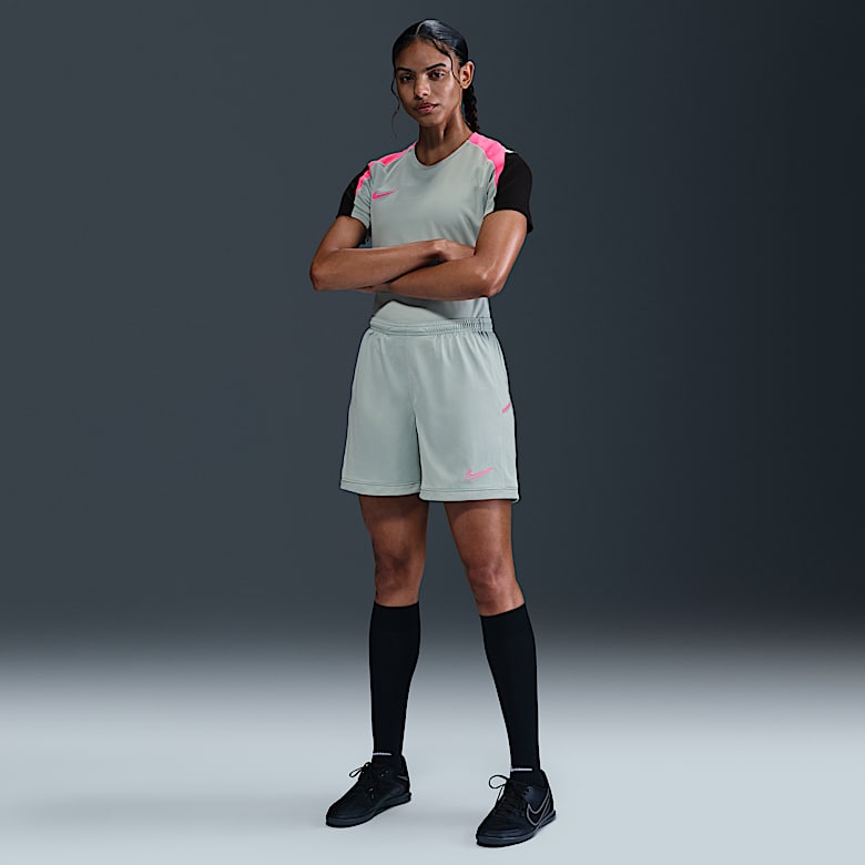 Nike Soccer. Nike.com