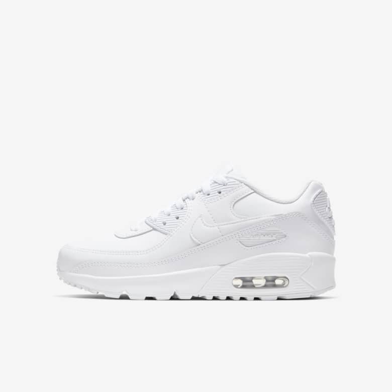 Witte nike schoenen hotsell schoonmaken
