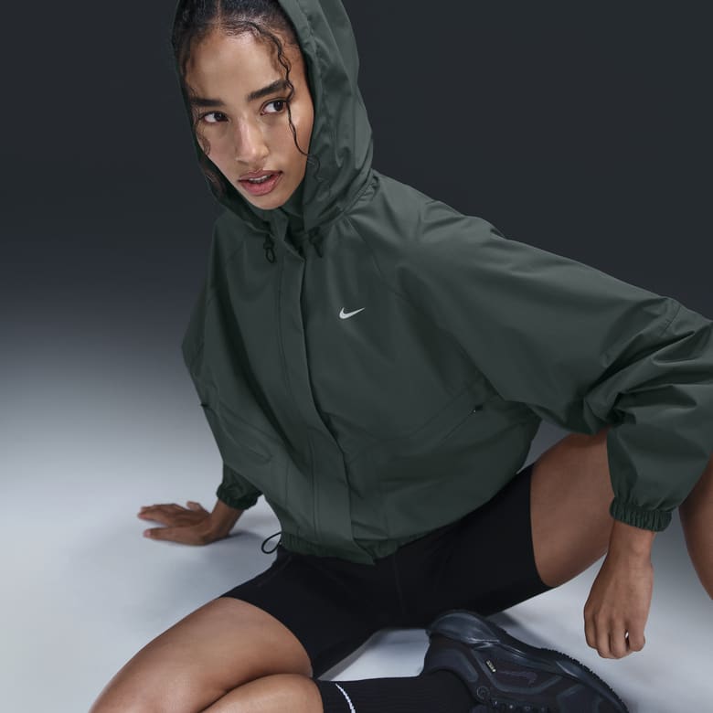 Introducing Nike s new iconic running apparel collections Nike Swift and Stride. Nike UK