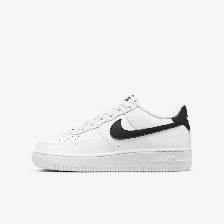 How to Clean Nike Air Force 1 Shoes. Nike AT
