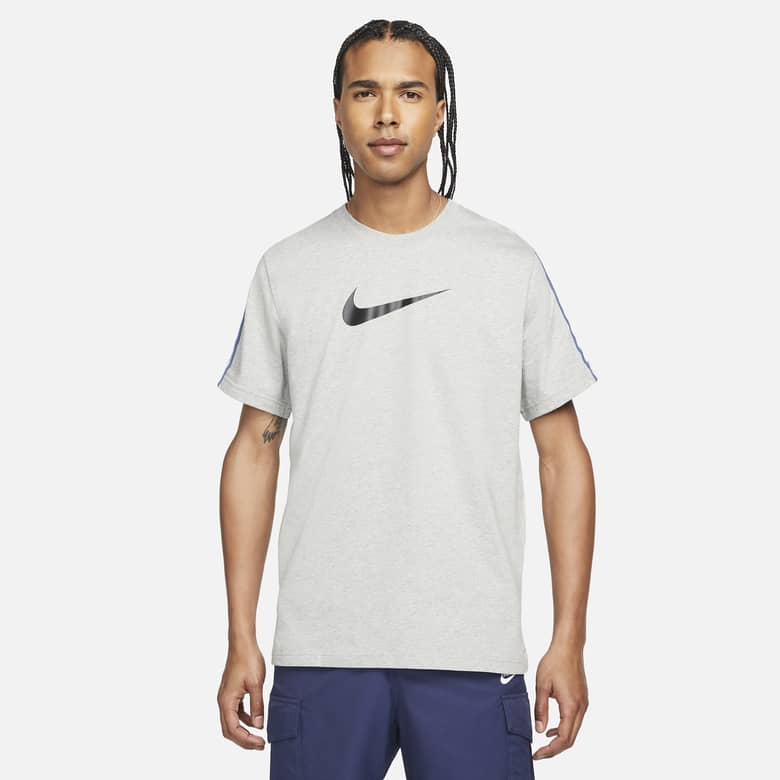 nike sportswear t shirt
