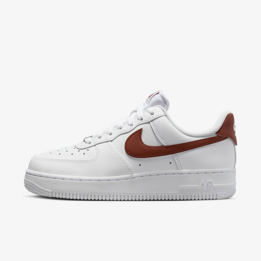 El primer calzado manos libres de Nike Go FlyEase. Nike