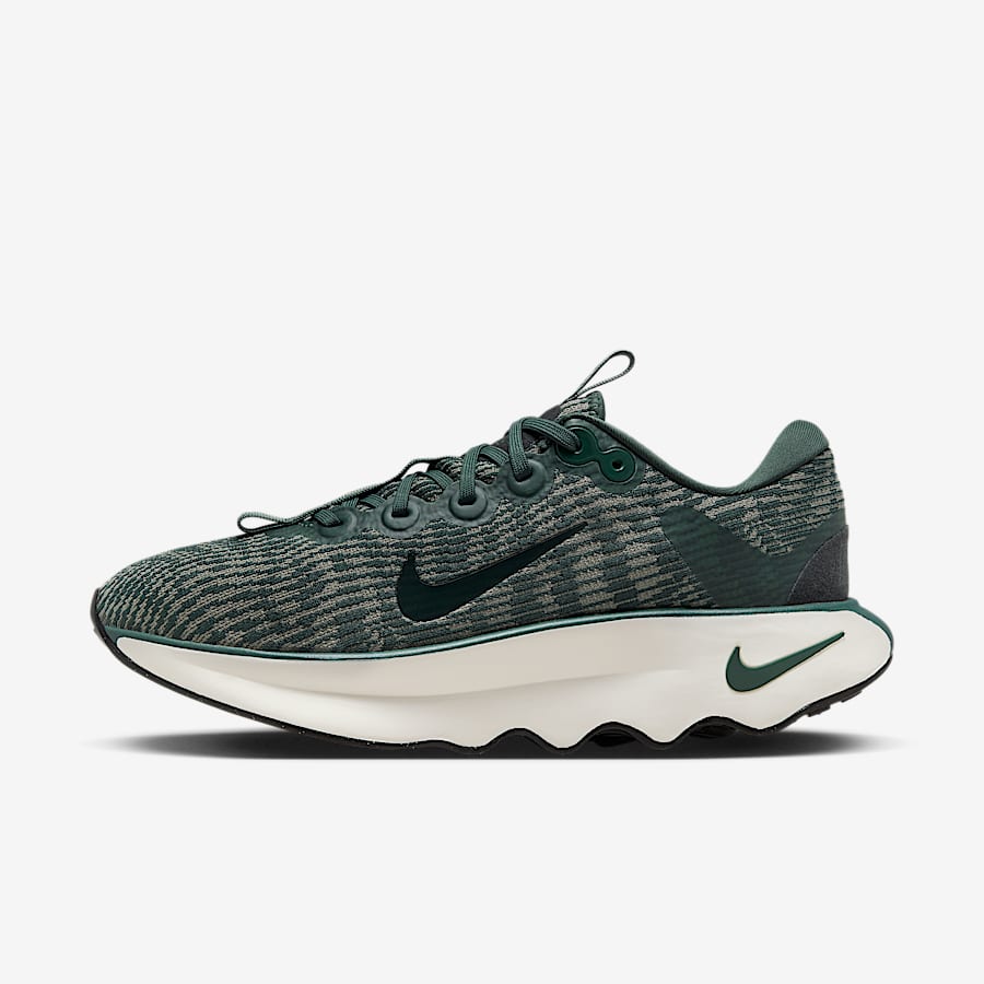 How Long Should It Take to Walk a Mile Nike