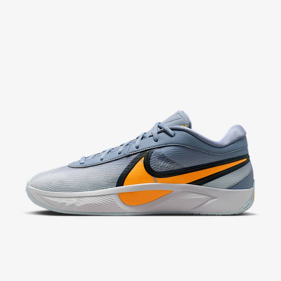The Giannis Freak 6 is the latest signature shoe from super hooper Giannis. Nike HR