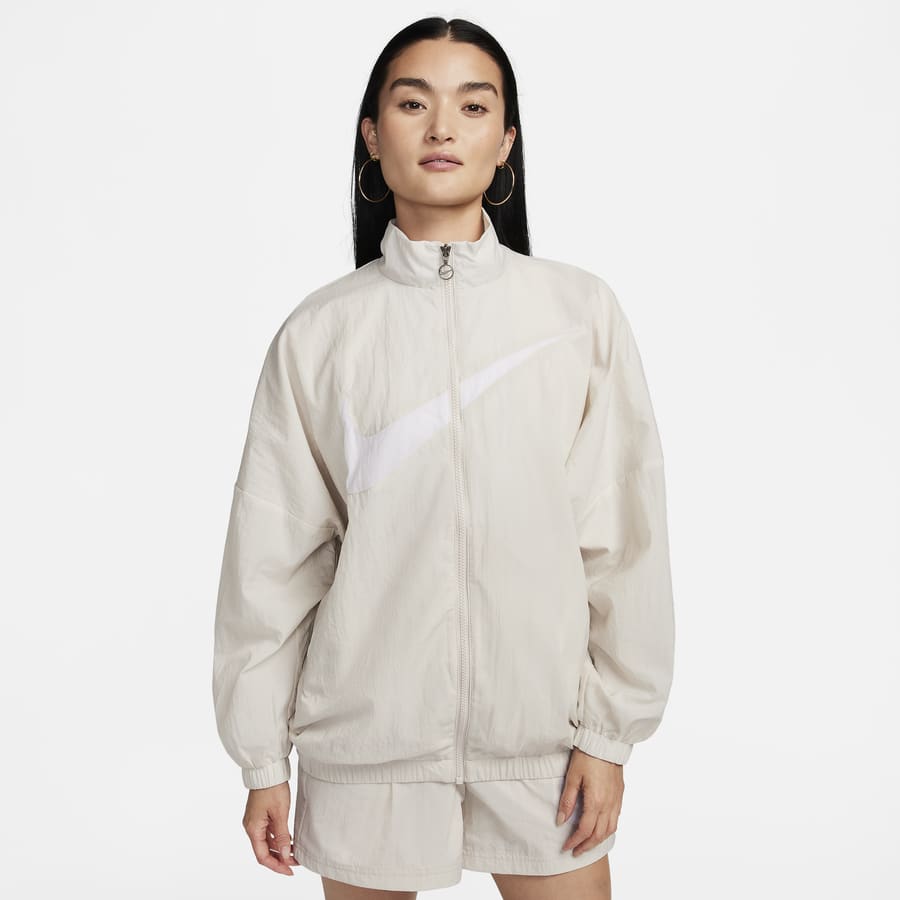 Nike Sportswear Essential Boyfriend Swoosh Women's Woven Jacket