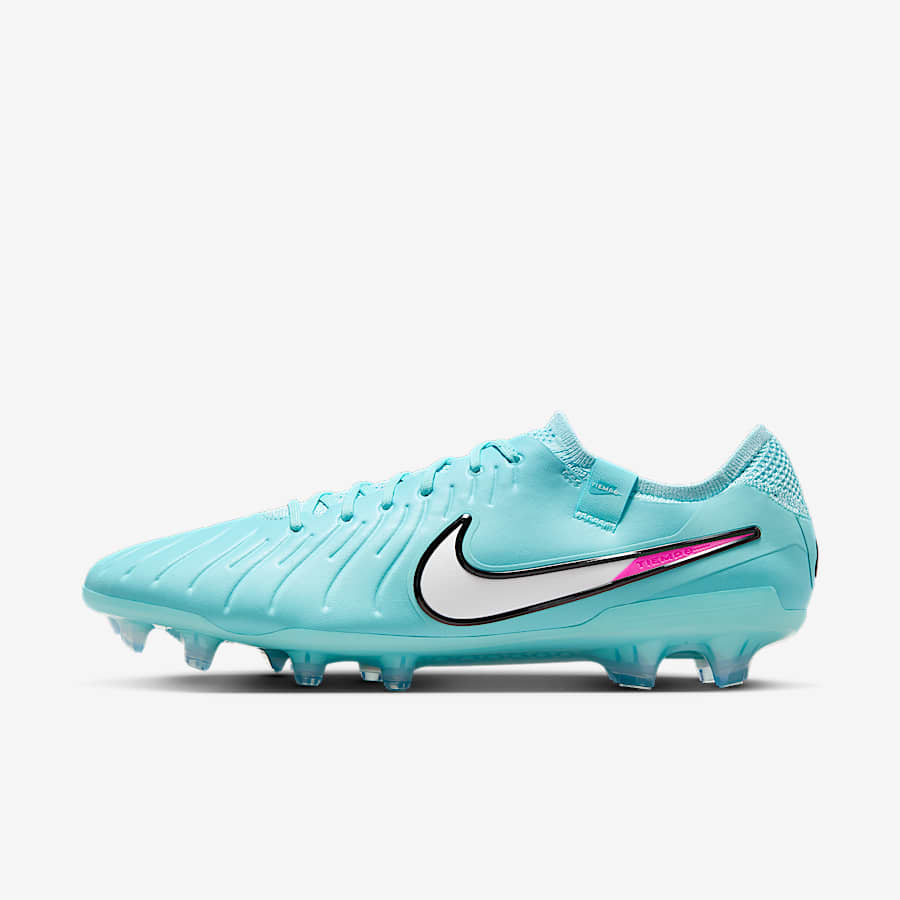 nike football cleats size 7