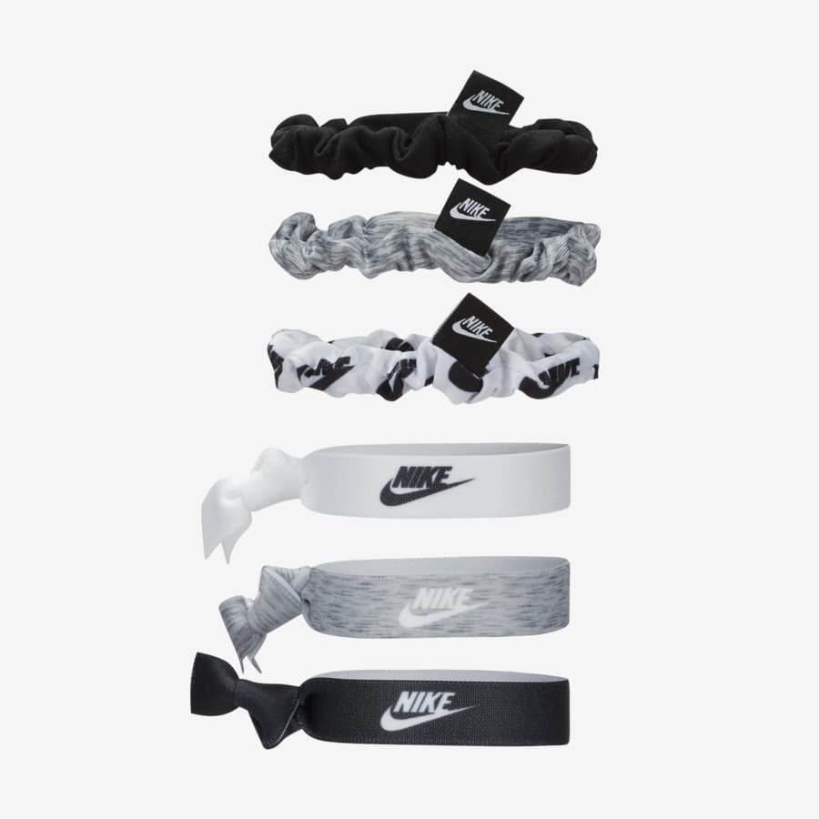 Las mejores ideas para regalos pequeños y de temporada para adolescentes  por Nike. Nike