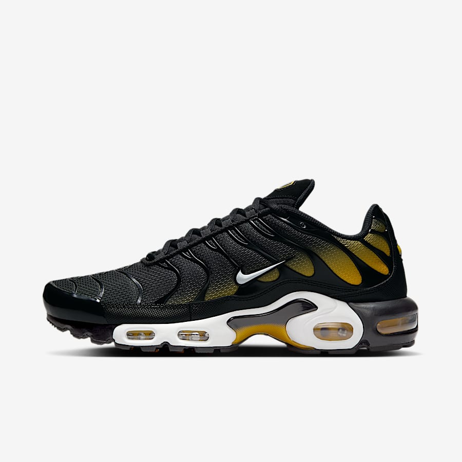 nike black and gold mens shoes