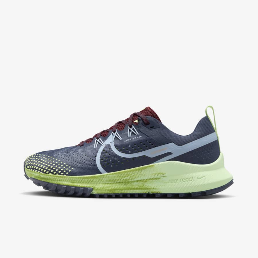 What Nike shoes are best for long distance running . Nike CA