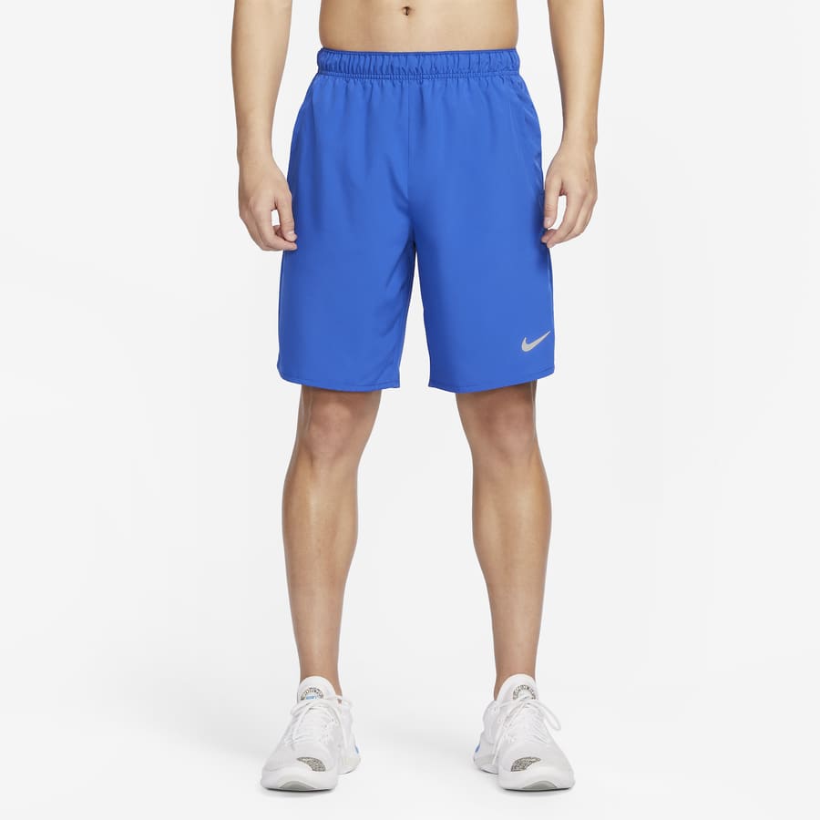 Nike running shorts shop with phone pocket