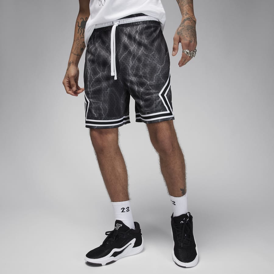 6 outfit ideas for socks with sandals. Nike CA
