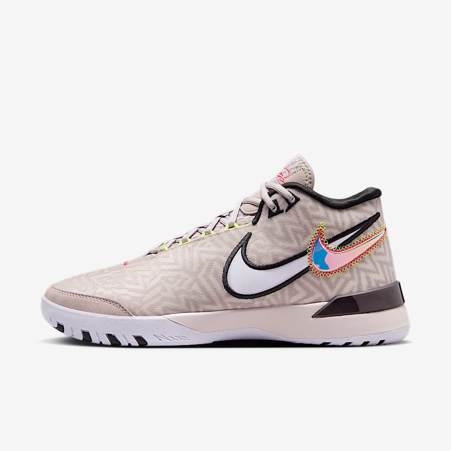 most comfortable low top basketball shoes