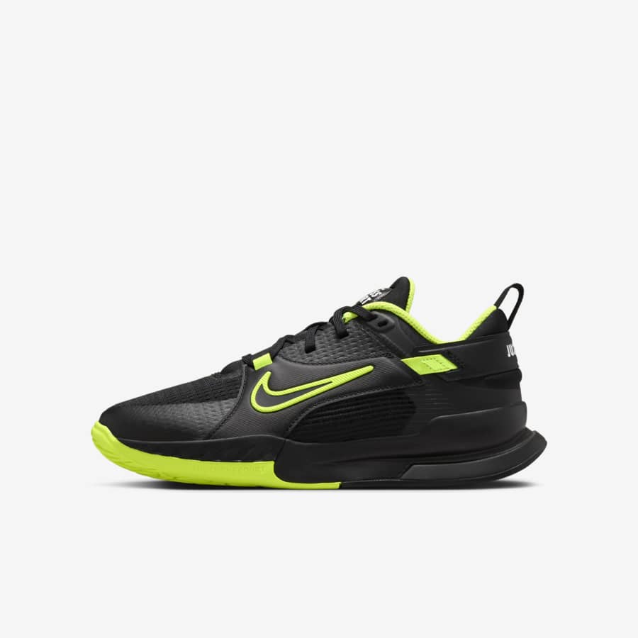 Des chaussures nike pour enfant discount