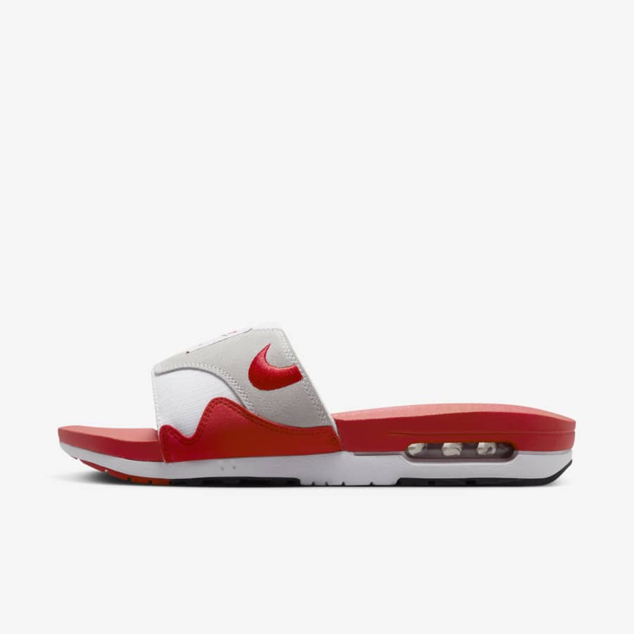 6 Outfit Ideas for Socks With Sandals. Nike