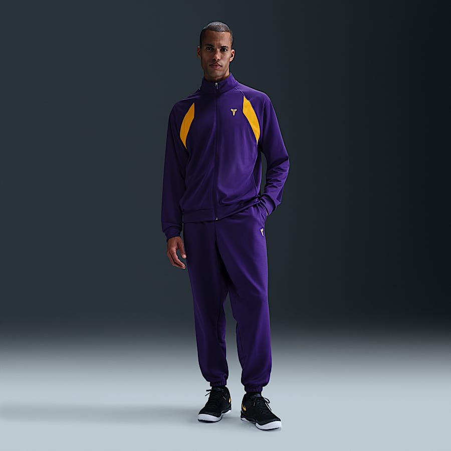 nike sweat suit outfit