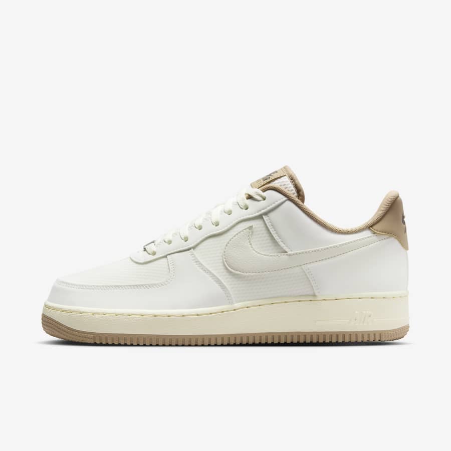 Official Air Force 1 size guide and tips. Nike PH