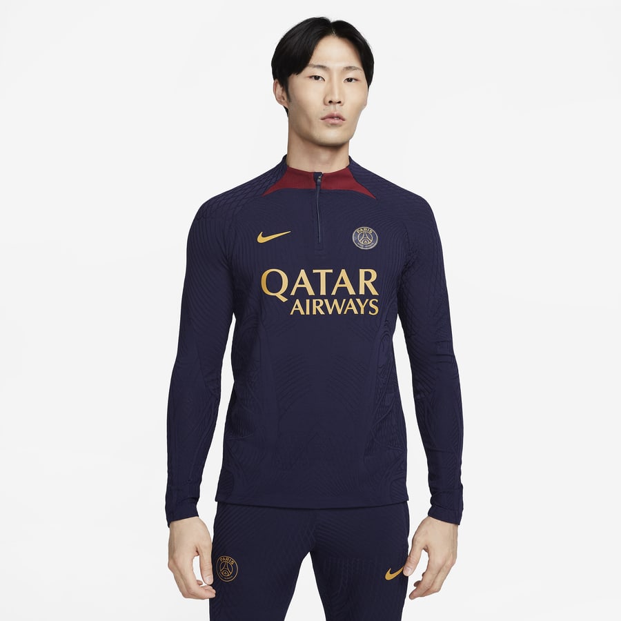 Nike men's store workout clothes
