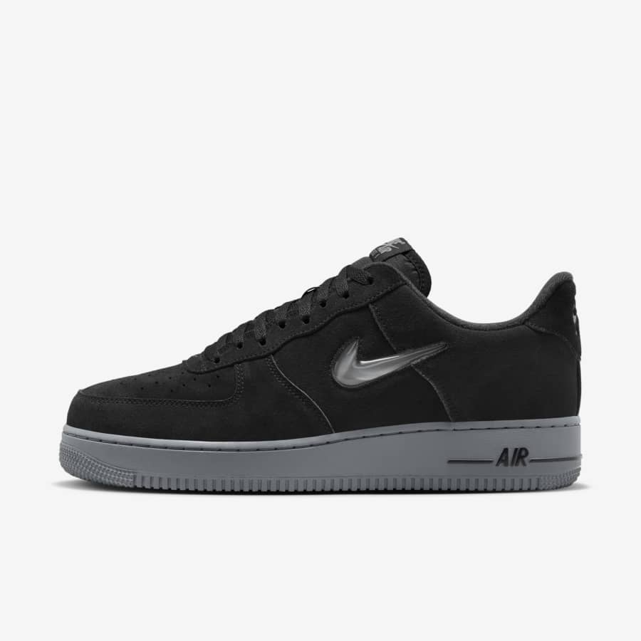 Entdecke die besten schwarzen Sneaker Styles von Nike. Nike DE