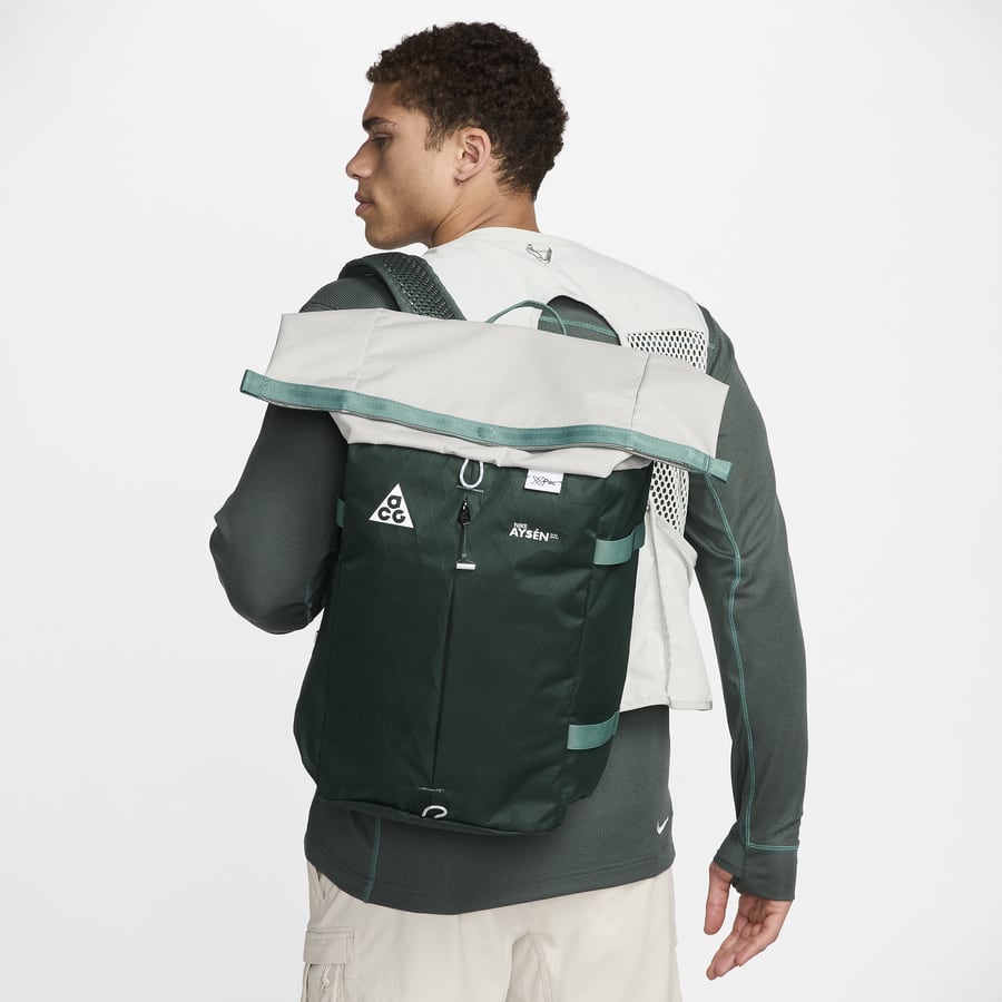 Nike ACG. Nike.com