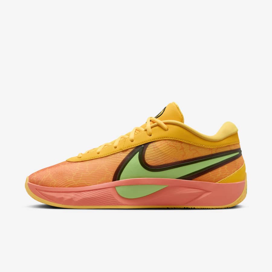 The Giannis Freak 6 is the latest signature shoe from super hooper Giannis. Nike CA