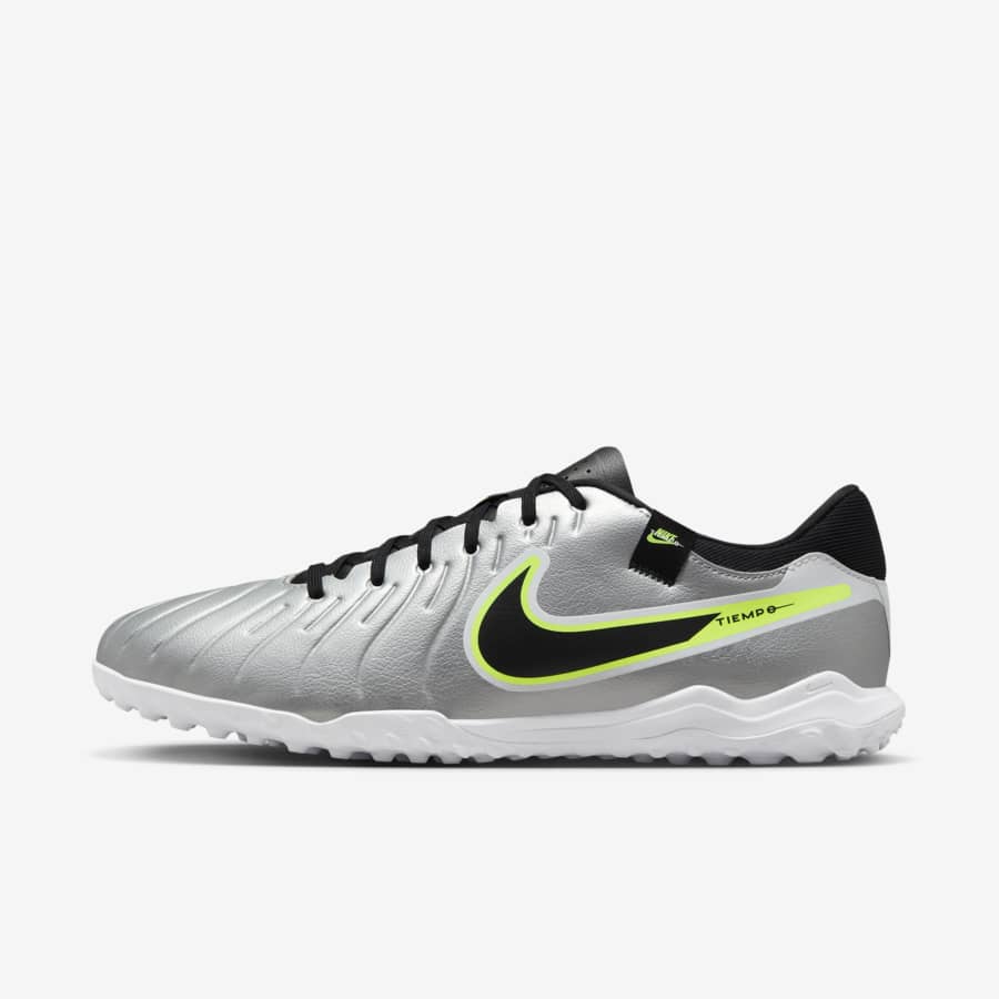 Como elegir la talla adecuada de botas de futbol. Nike ES