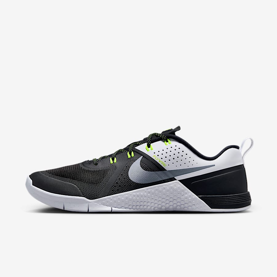 The best Nike shoes for deadlifts. Nike CA