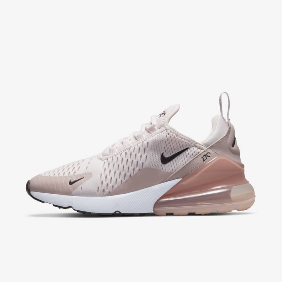 Baby pink nike trainers shop