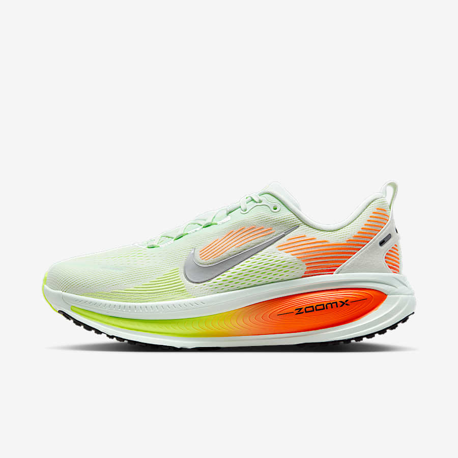 Nike史上最高のクッショニングで走れる、ナイキ ボメロ 18.オンライン 