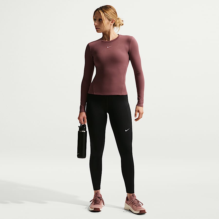 nike cropped yoga pants