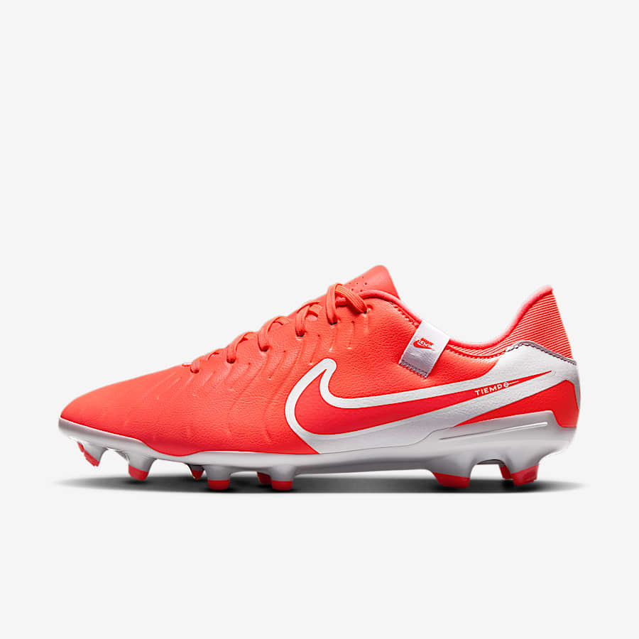 Come dovrebbero calzare le scarpe da calcio Nike IT