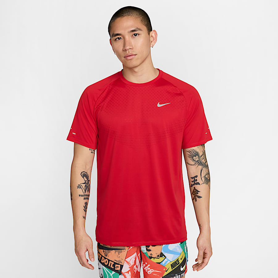 Nike unveils Aerogami a new apparel technology with adaptable ventilation. Nike IN