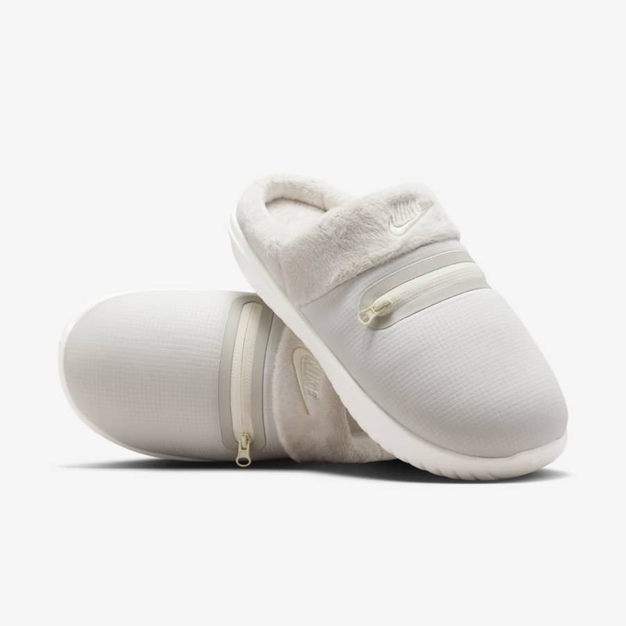 Nike sandals and socks outlet