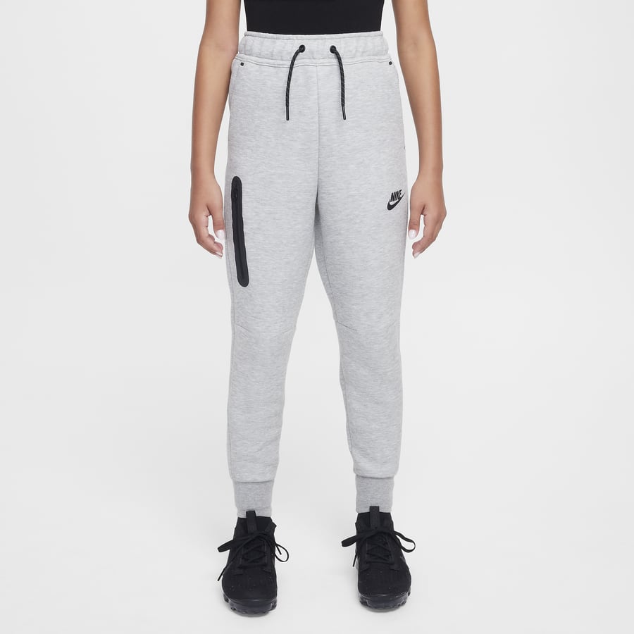 Nike joggers with zip pockets on sale