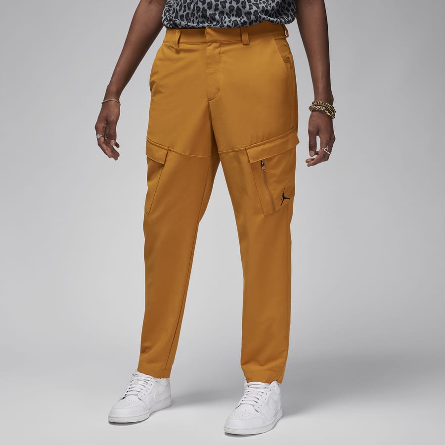 Nuevos pantalones de vestir 🎩 ¿Con cuál se quedarían? 👀 El Nike golf