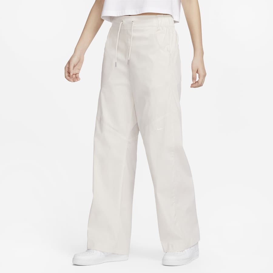 The Best Women's Cropped Pants by Nike to Shop Now.