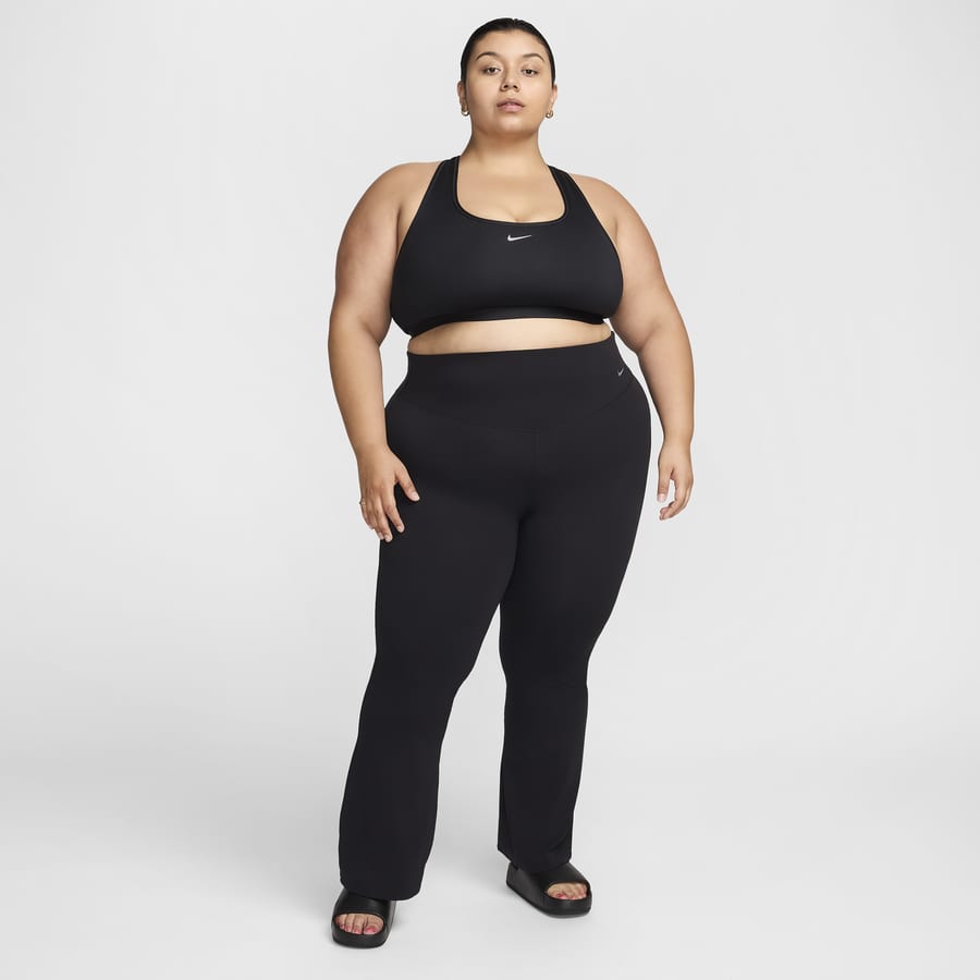 Plus size model nike top