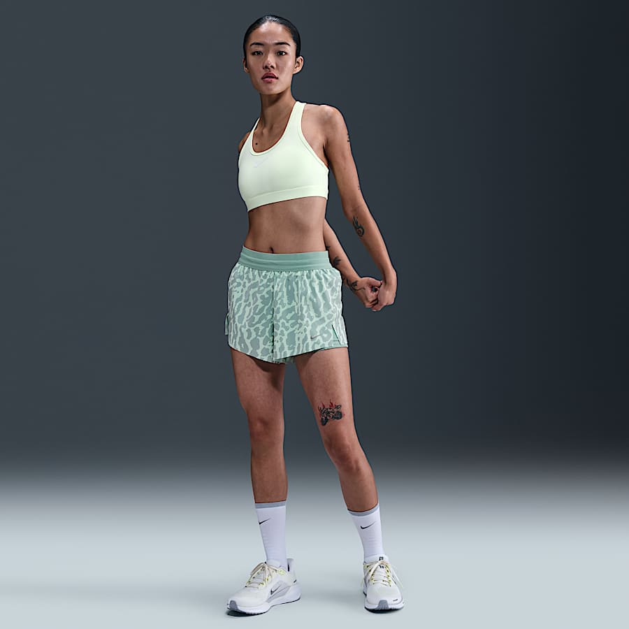 NIKE RUNNING DIVISION ウィメンズ　ショートパンツ ☆NIKE☆W RUNNING DIVISION MID-RISE ショートパンツ☆追跡可