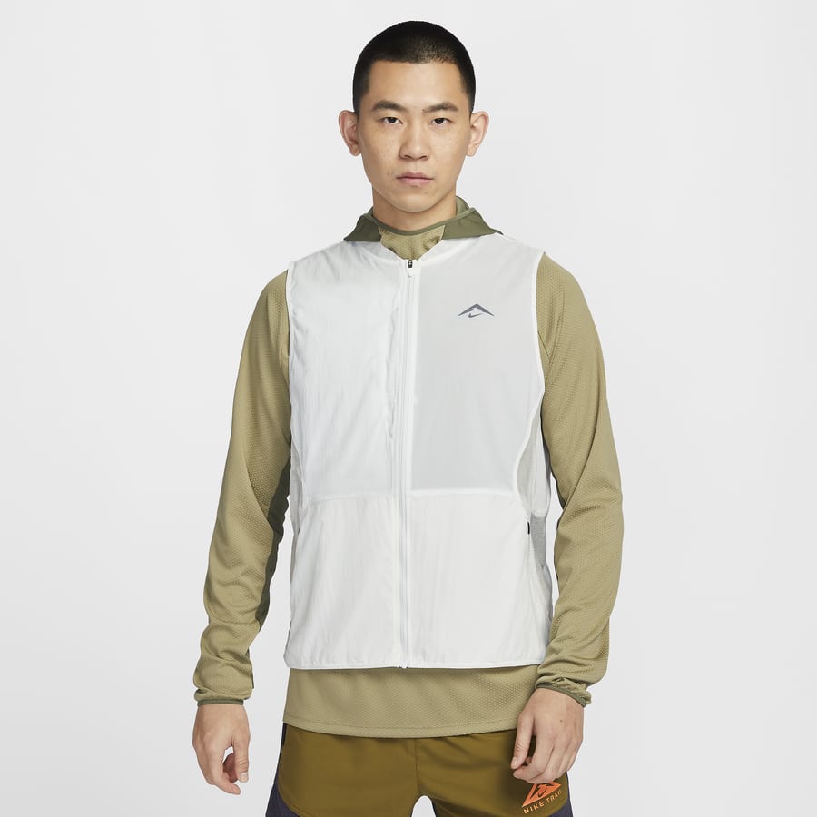 Nikeおすすめのランニングジャケットとベスト.オンラインストア