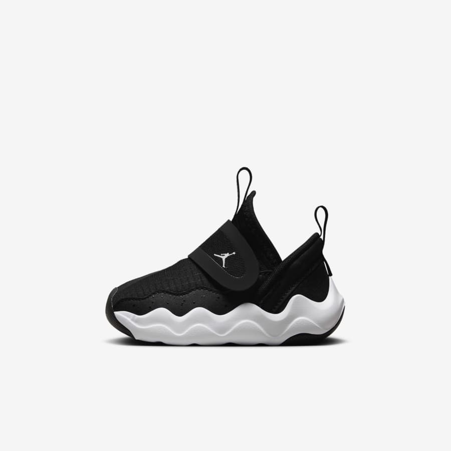Nike shift one price store