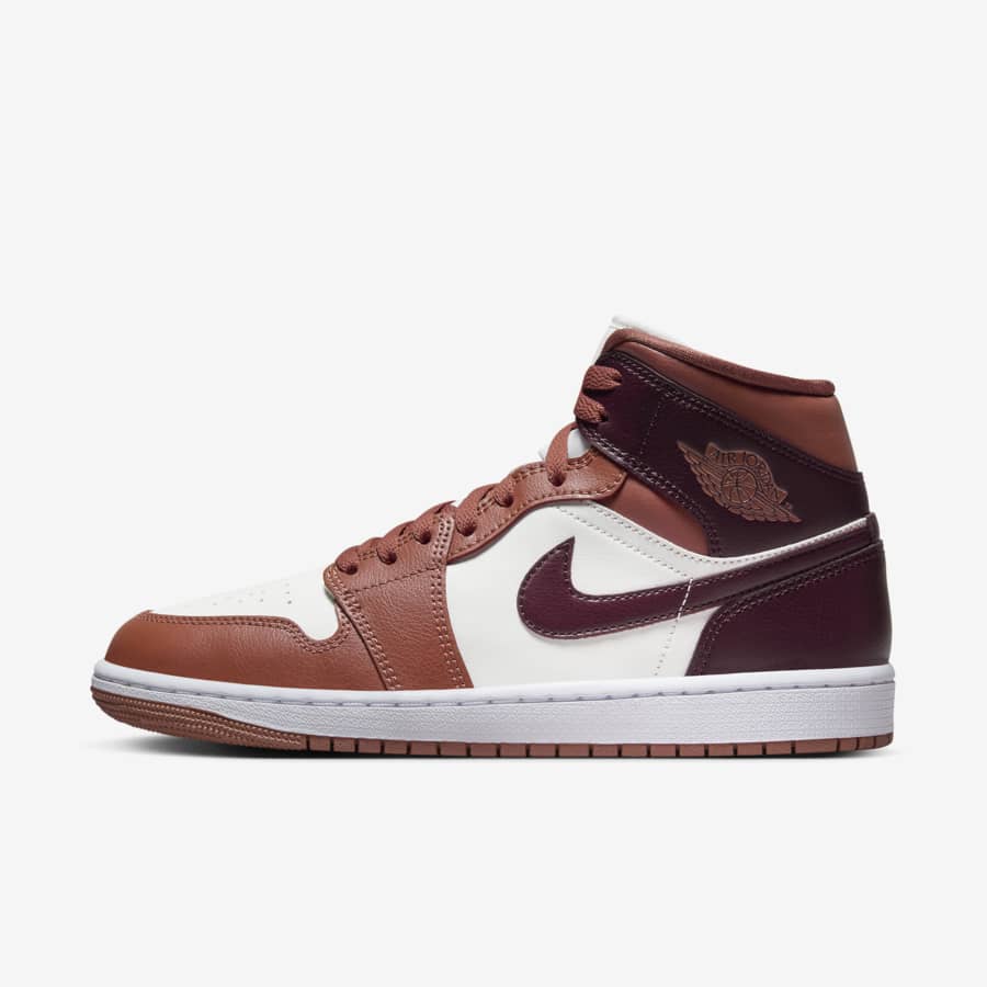 Cheap pink nike shoes deals