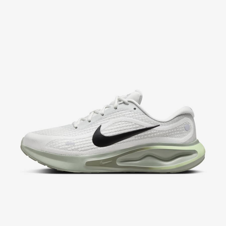 Beste Nike schoenen voor verpleegkundigen en zorgmedewerkers. Nike BE