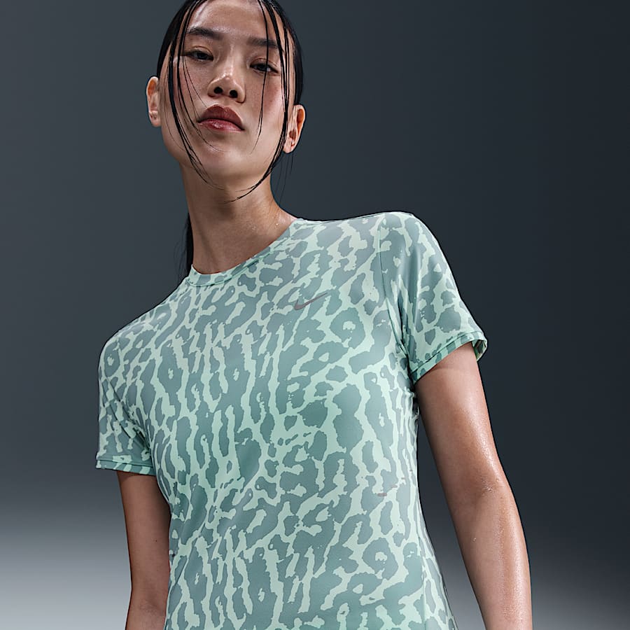 【NIKE】海外限定品 STRIDE ユニセックス スポーツウェア Nikeのアイコニックな最新ランニングアパレルコレクション、Nike